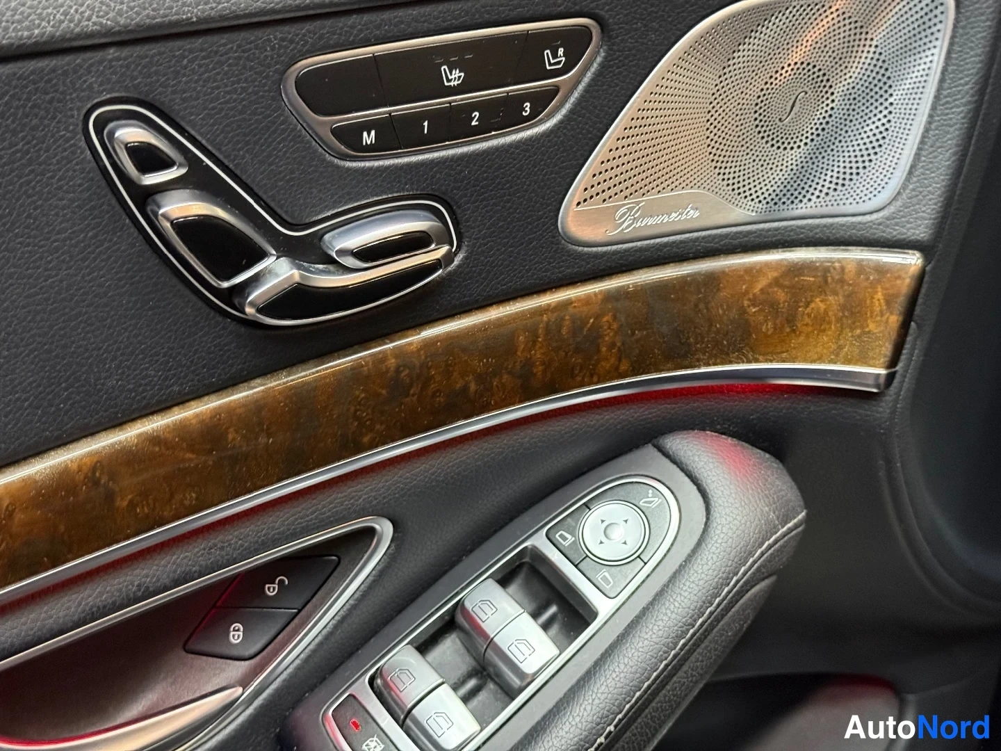 Musta Mercedes-Benz S 350 CDI 4MATIC 2015, yksityiskohta, kuva 17