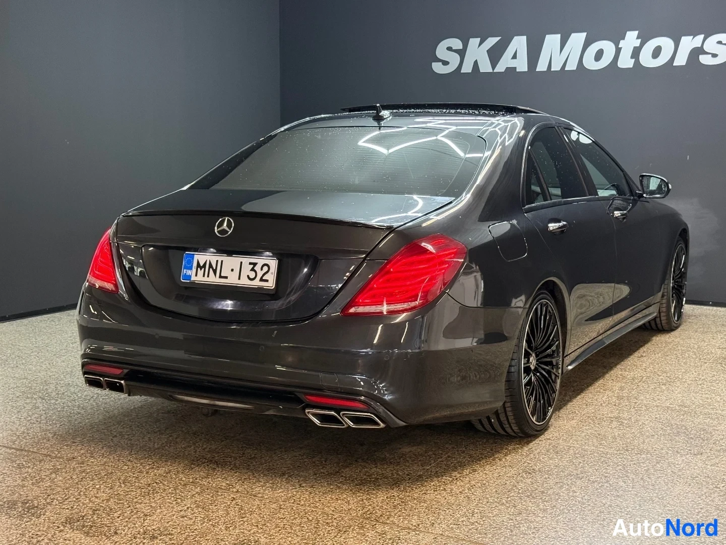 Musta Mercedes-Benz S 350 CDI 4MATIC 2015, takaviisto, kuva 7
