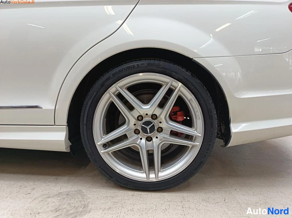 Valkoinen Mercedes-Benz C 300 CDI 4MATIC 2012, yksityiskohta, kuva 17
