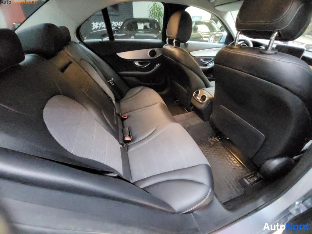 Harmaa Mercedes-Benz C 220 BlueTEC 2015, takaistuimet, kuva 13