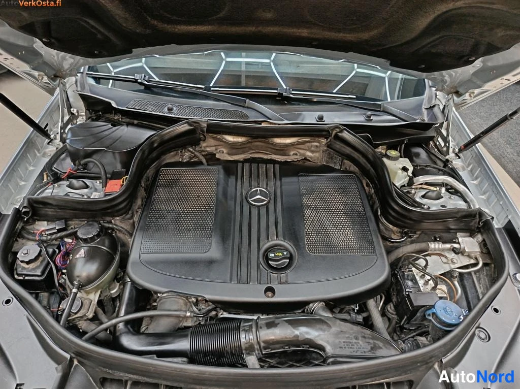 Hopea Mercedes-Benz GLK 220 CDI 4MATIC 2011, moottoritila, kuva 14