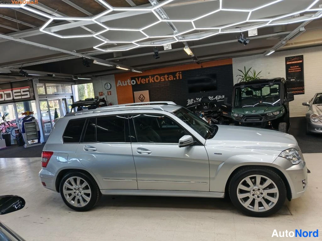 Hopea Mercedes-Benz GLK 220 CDI 4MATIC 2011, etuviisto, keula oikealle, kuva 3