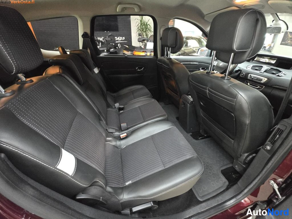 Punainen Renault Scenic 2014, takaistuimet, kuva 12