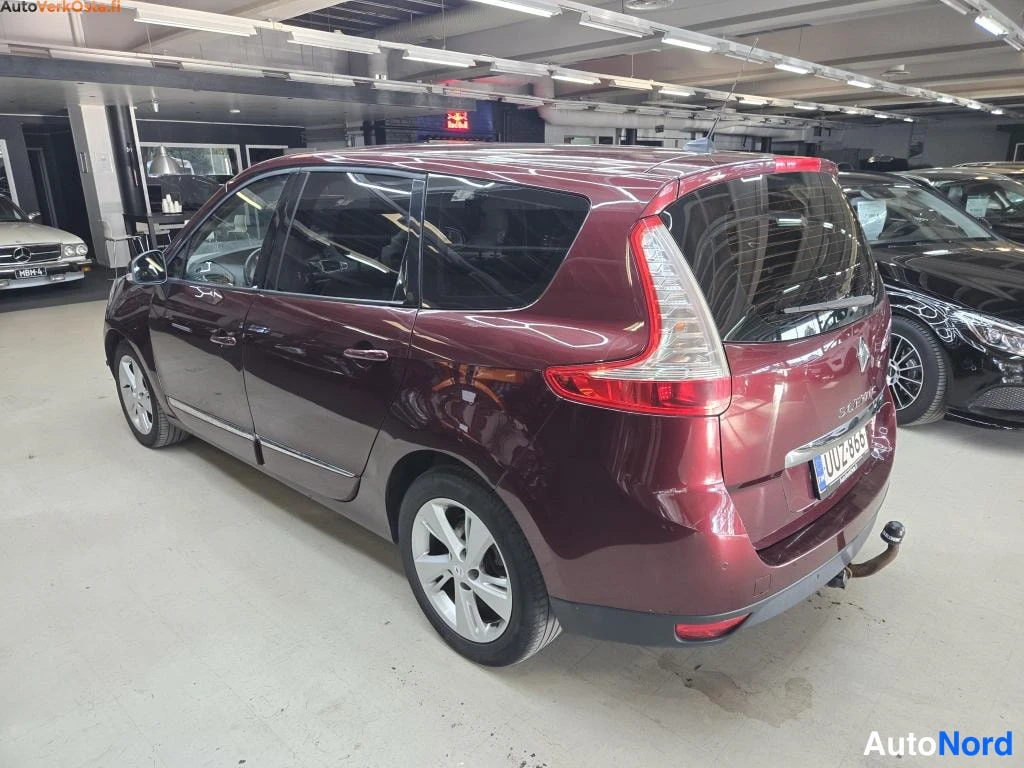 Punainen Renault Scenic 2014, takaviisto, kuva 4