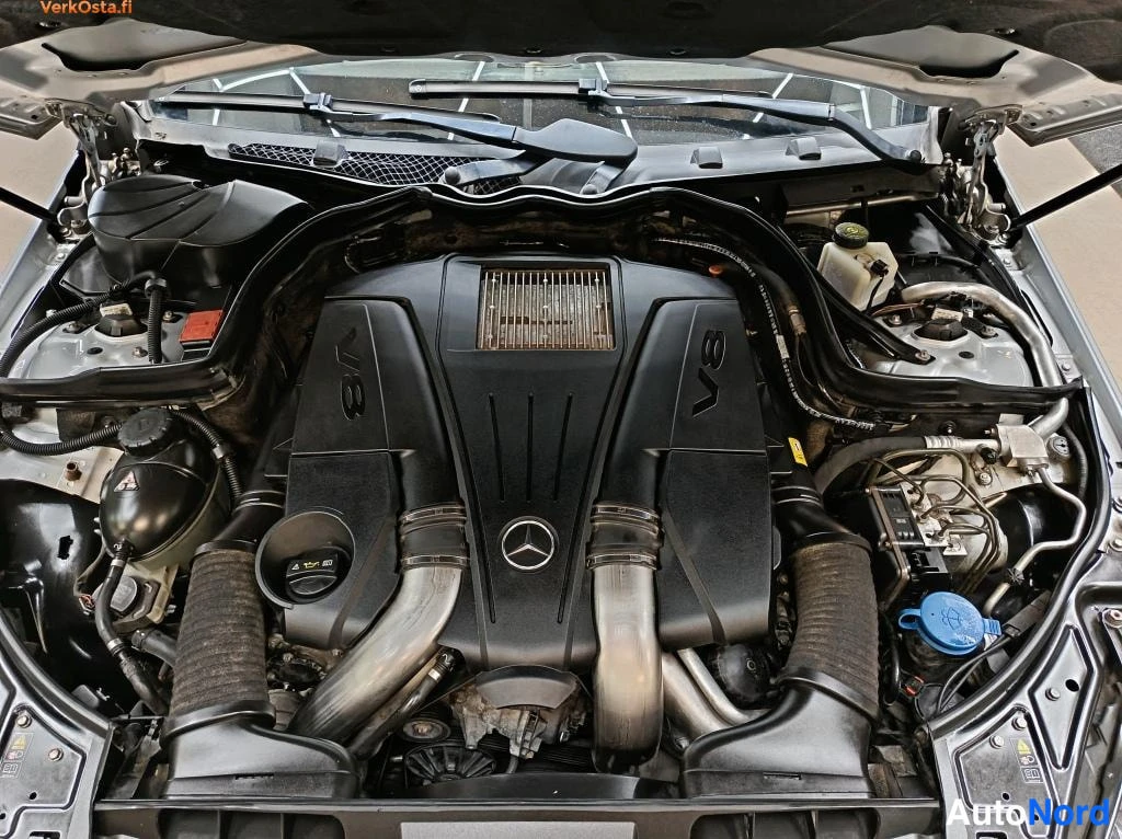 Hopea Mercedes-Benz E 500 2011, moottoritila, kuva 20