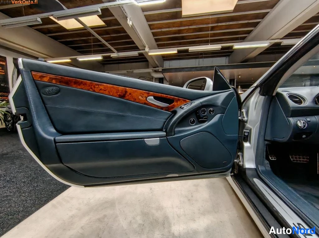 Hopea Mercedes-Benz SL 500 2002, yksityiskohta, kuva 16