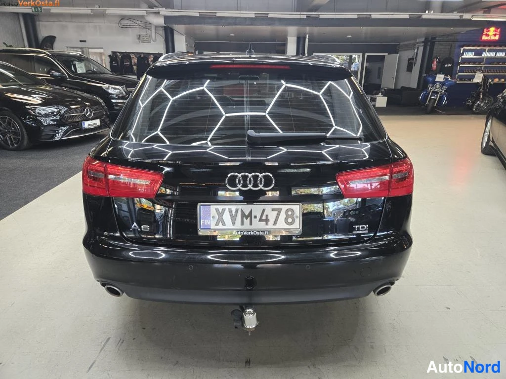 Musta Audi A6 Avant 2013, takaa, kuva 6