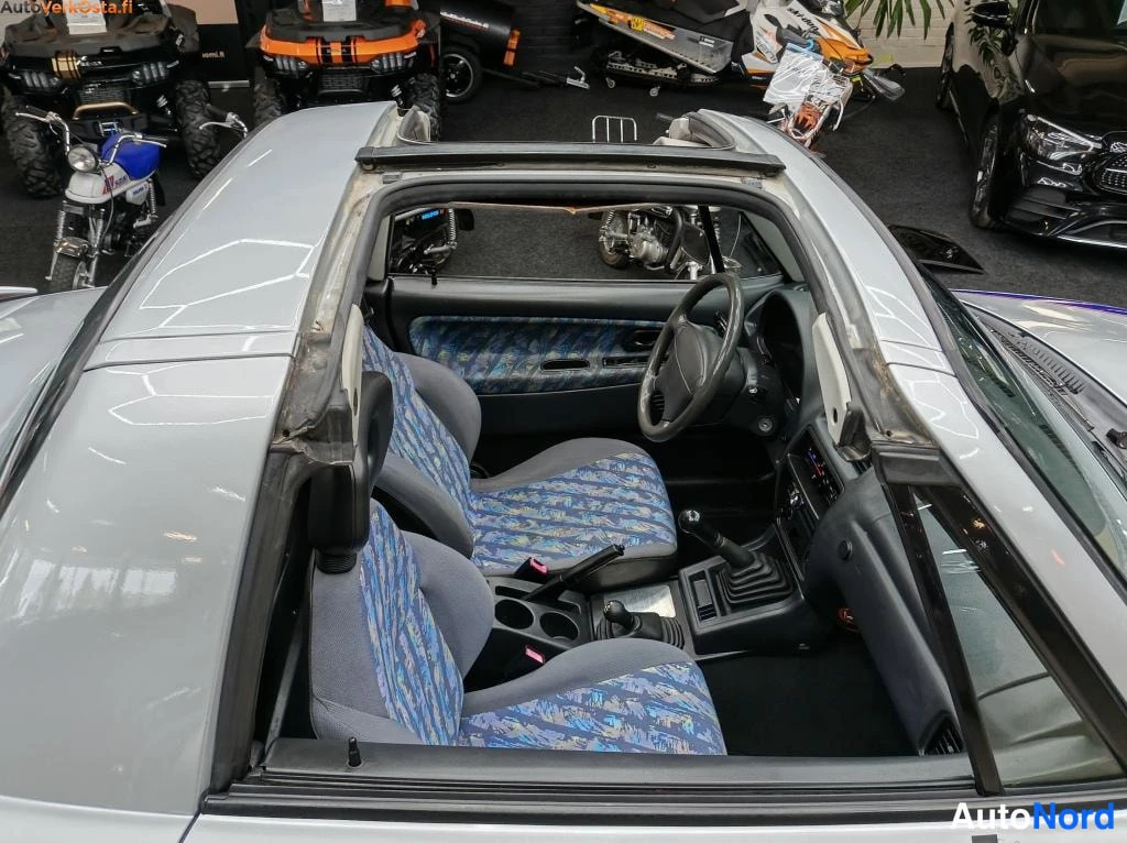 Hopea Suzuki X-90 1997, ohjaamo, kuva 9