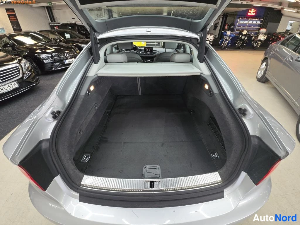 Hopea Audi A7 2011, tavaratila, kuva 15