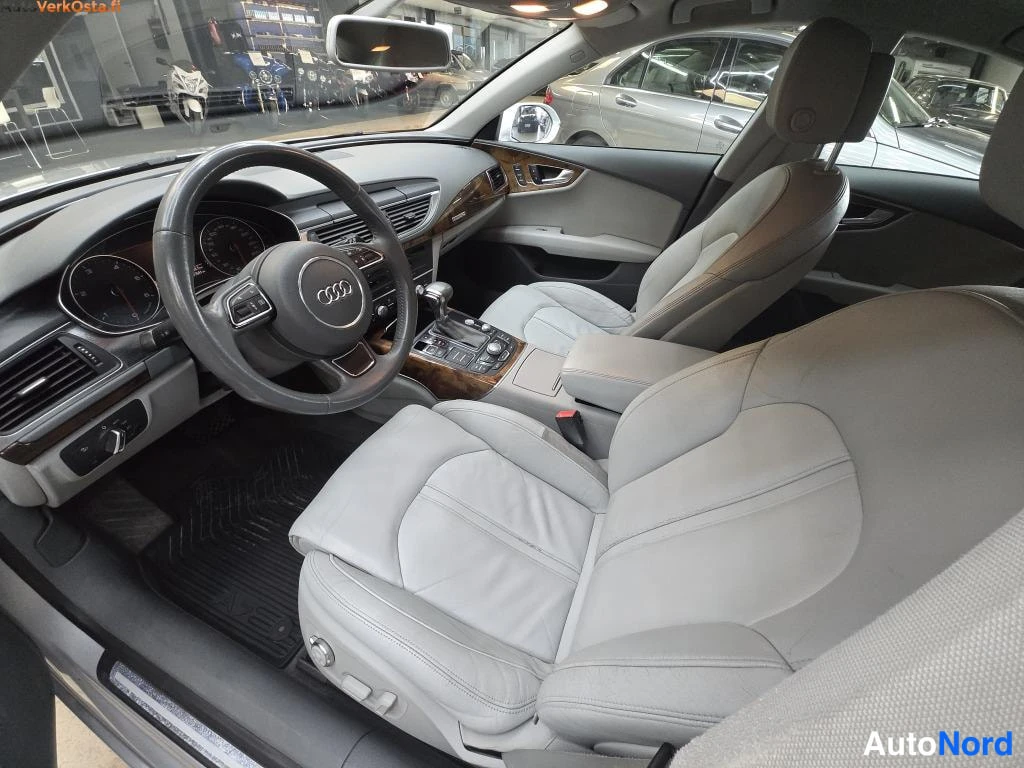 Hopea Audi A7 2011, ohjaamo, kuva 7