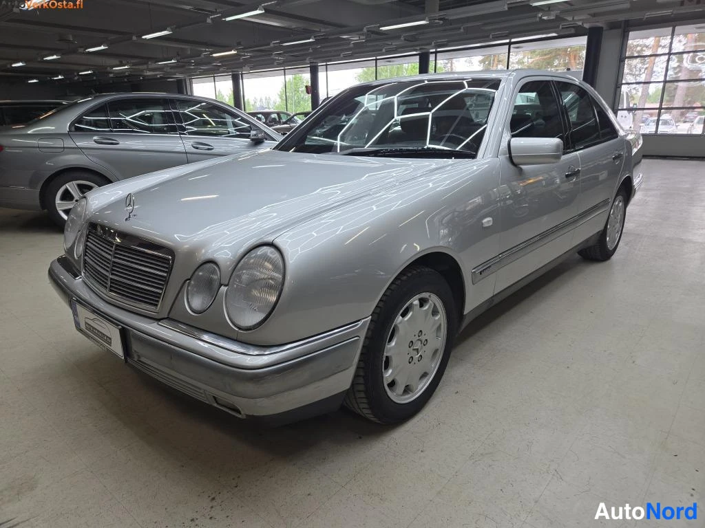 Mercedes-Benz E 200 kompressor Elegance 1998