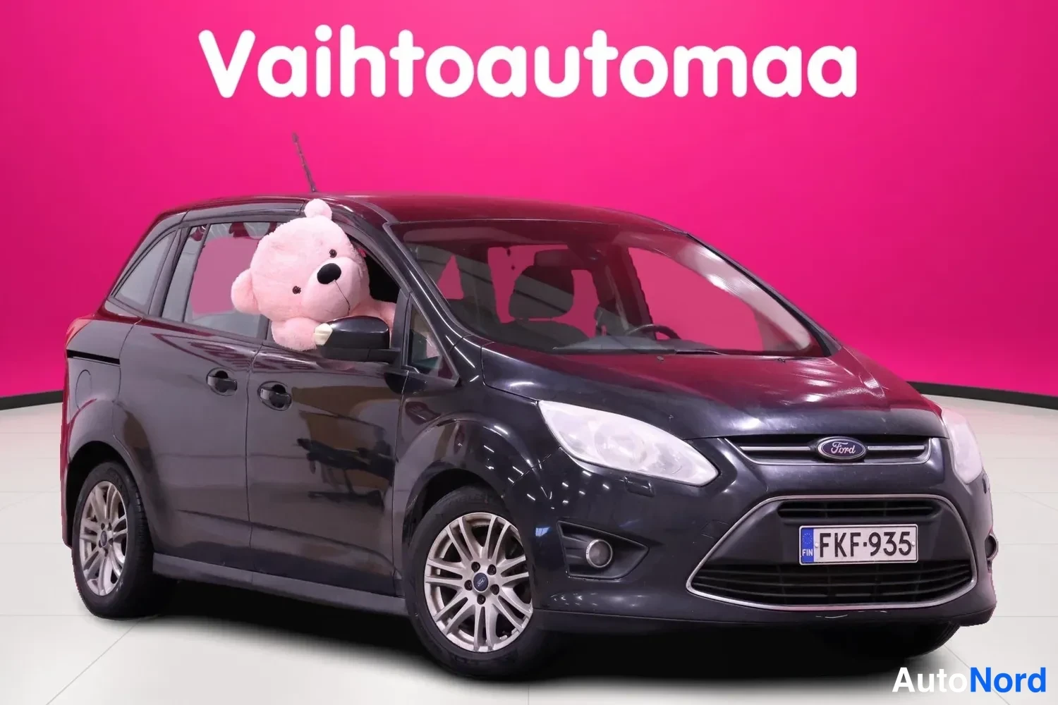 Musta Ford Grand C-Max 2011, etuviisto, keula oikealle, kuva 2