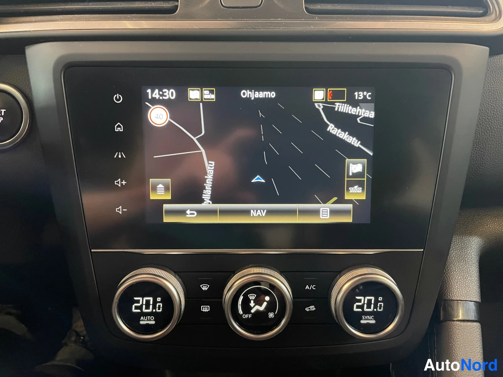 Punainen Renault Kadjar 2019, yksityiskohta, kuva 21