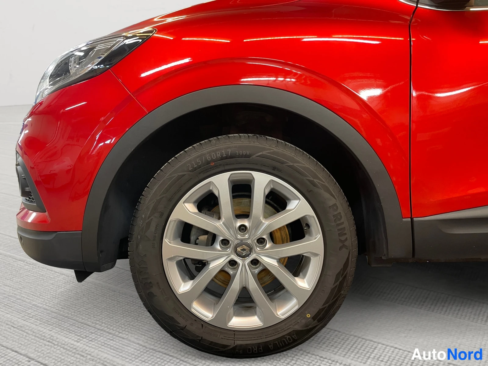 Punainen Renault Kadjar 2019, yksityiskohta, kuva 16