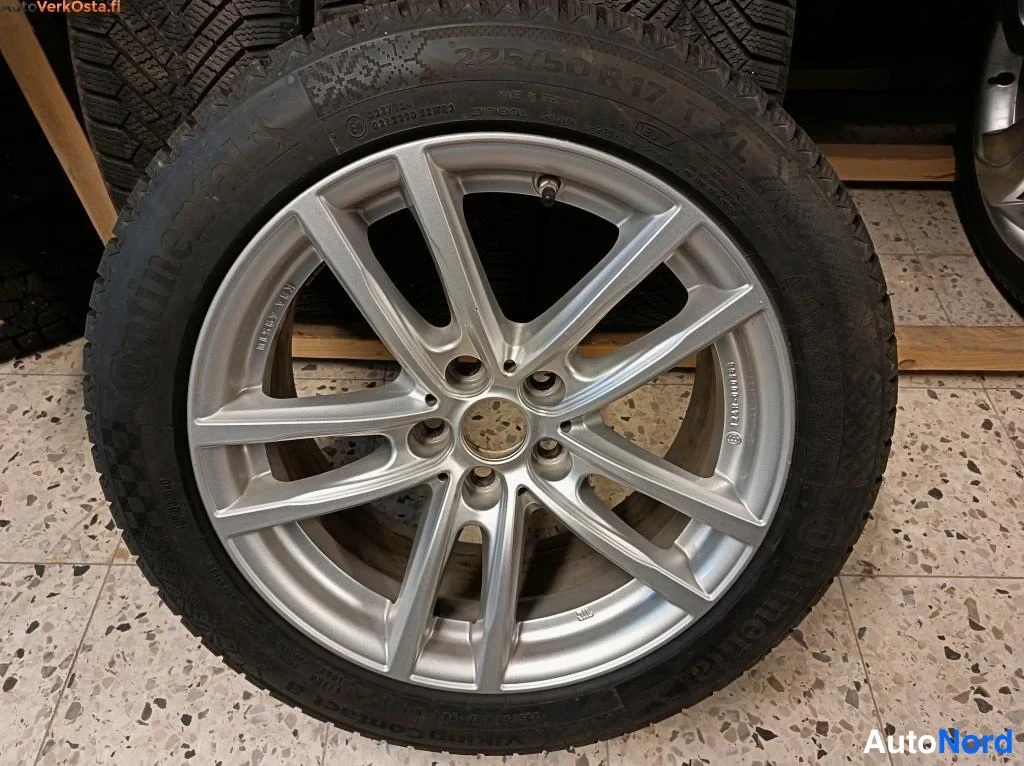 Sininen BMW 320d xDrive 2020, yksityiskohta, kuva 20