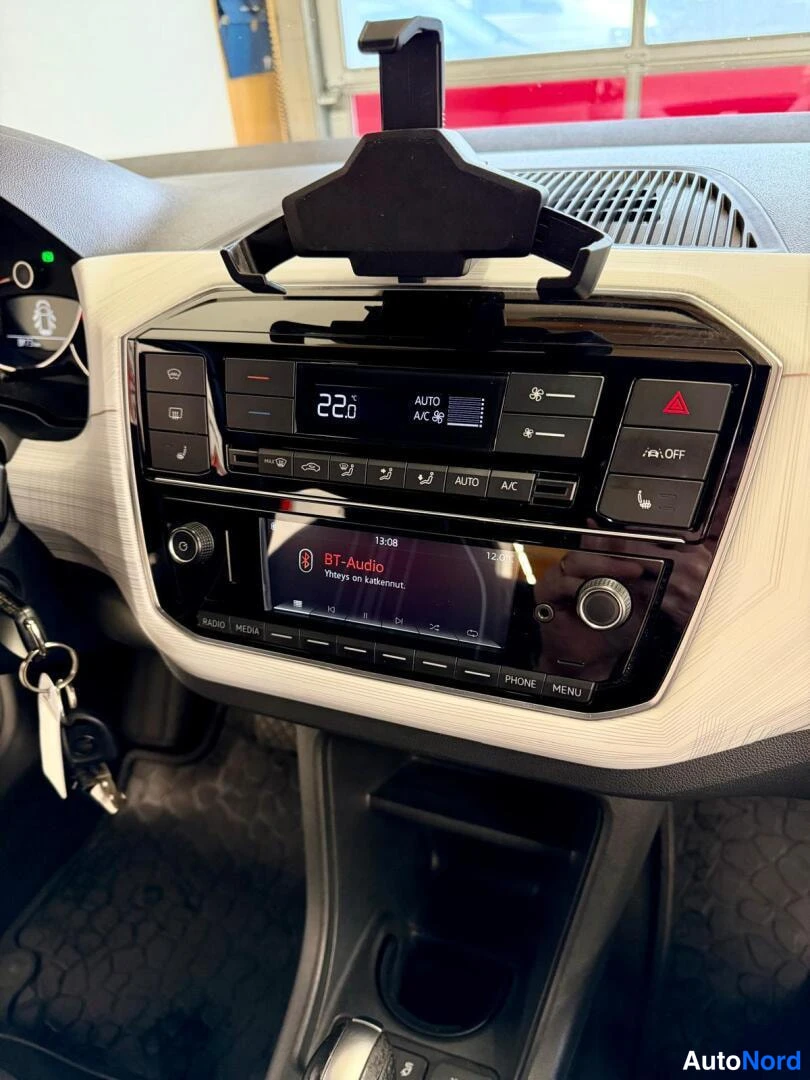 Valkoinen Seat Mii Electric 2021, yksityiskohta, kuva 16