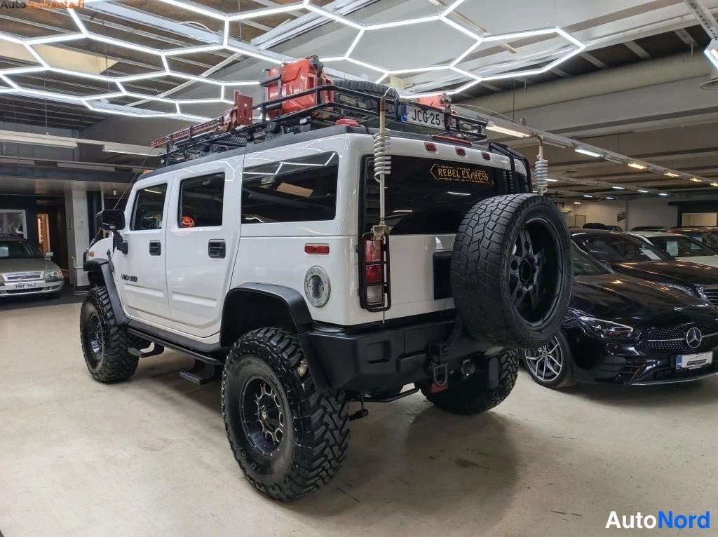 Valkoinen Hummer H2 2002, takaviisto, kuva 9