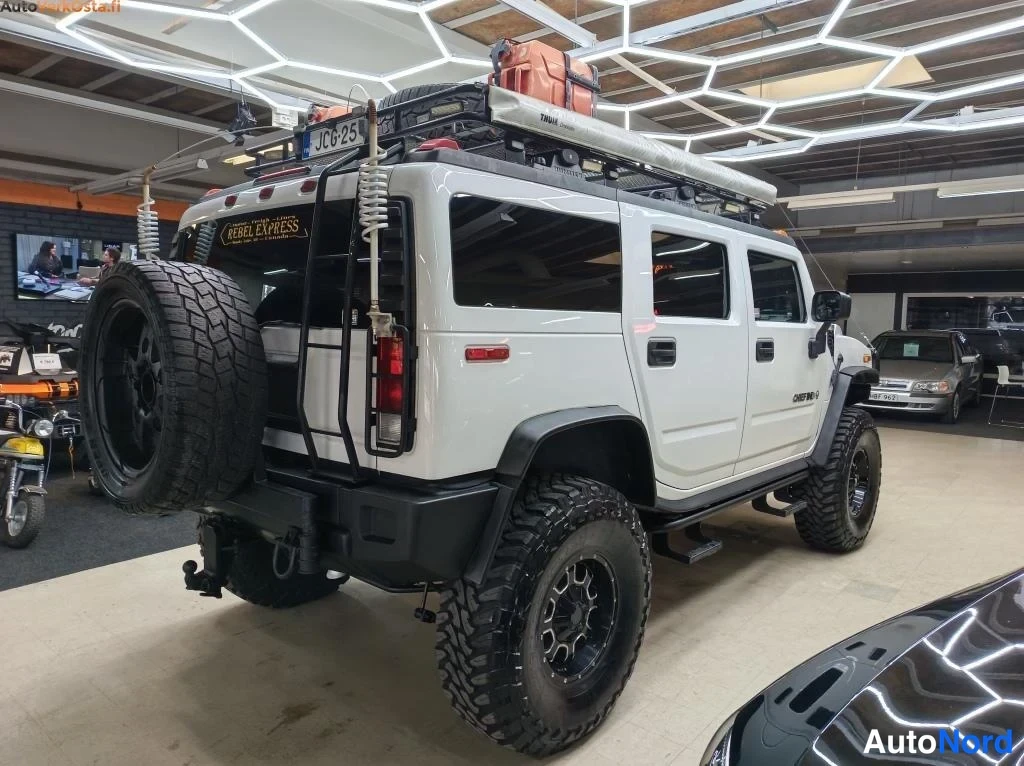 Valkoinen Hummer H2 2002, takaviisto, kuva 10