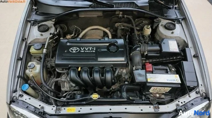 Hopea Toyota Avensis 2002, moottoritila, kuva 9