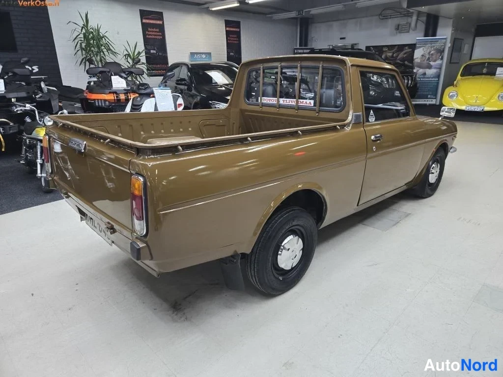 Ruskea Toyota Timangi 1976, takaviisto, kuva 5
