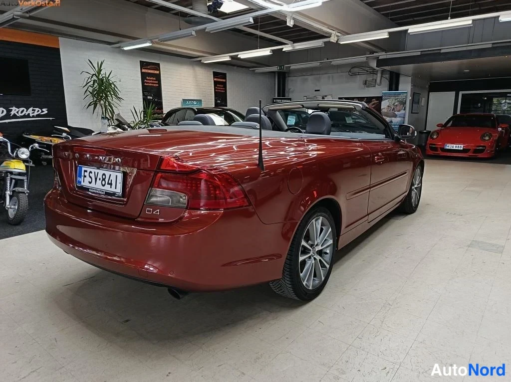 Punainen Volvo C70 2010, takaviisto, kuva 8
