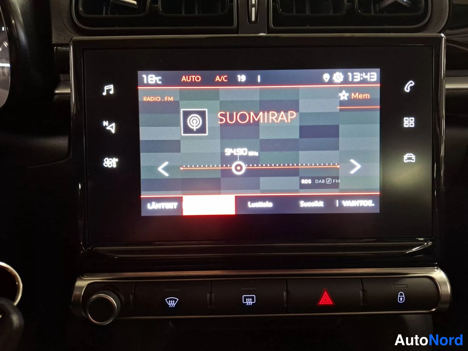 Punainen Citroen C3 2021, yksityiskohta, kuva 19