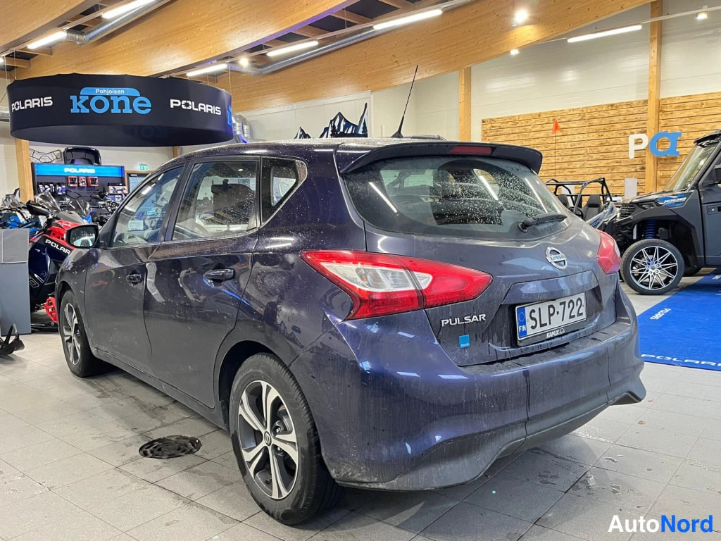 Sininen Nissan Pulsar 2014, takaviisto, kuva 3