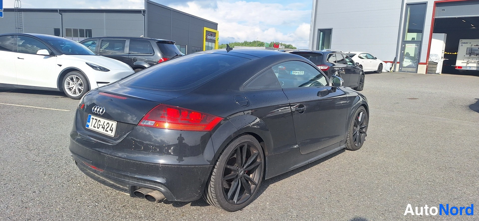 Musta Audi TTS 2009, takaviisto, kuva 3