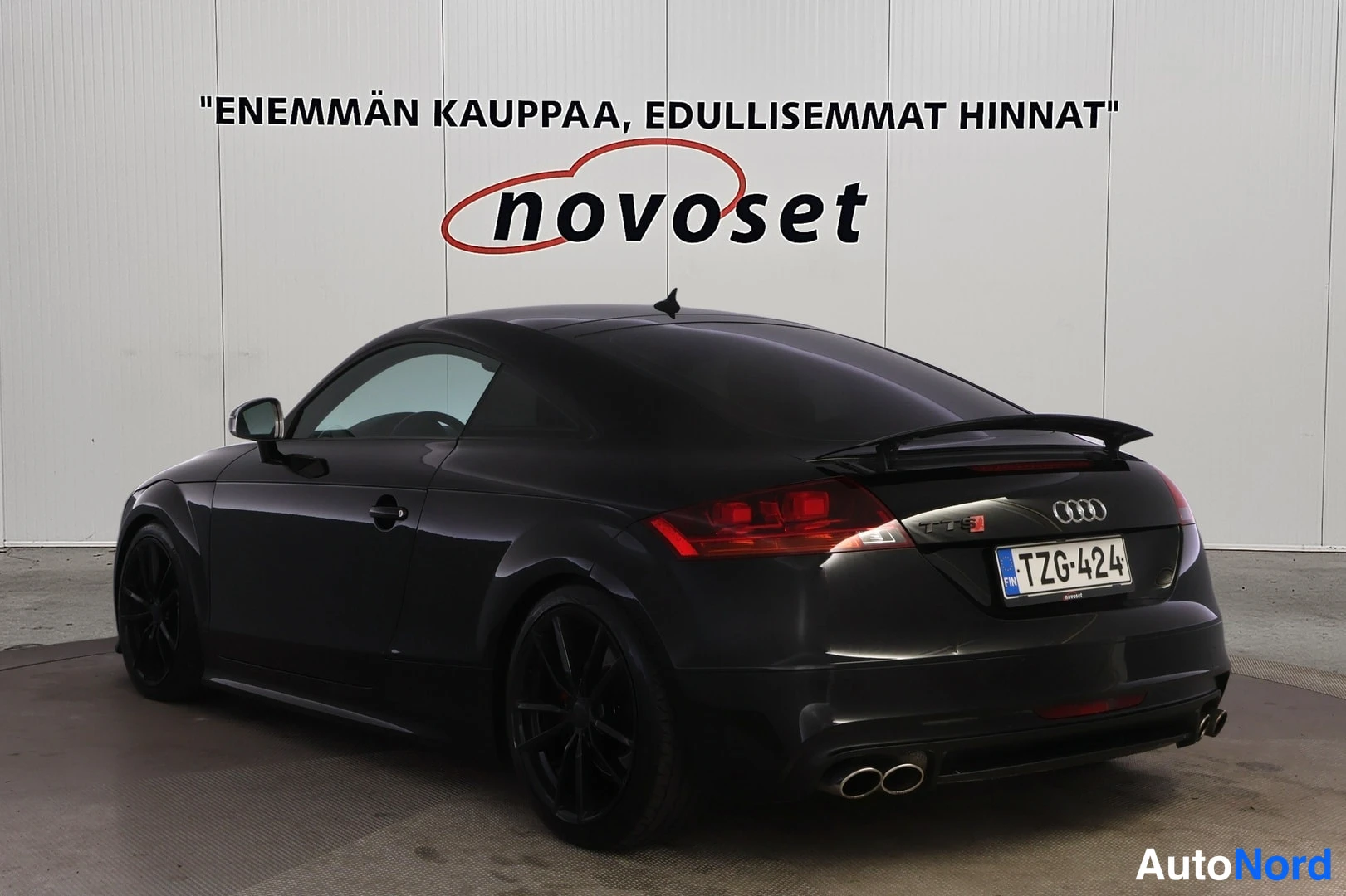 Musta Audi TTS 2009, takaviisto, kuva 4