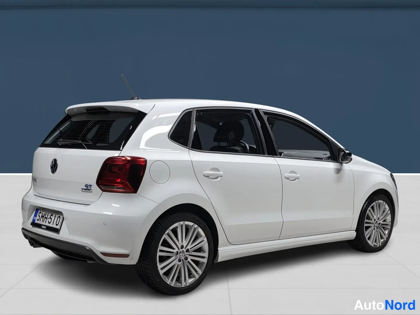 Valkoinen Volkswagen Polo 2017, takaviisto, kuva 5