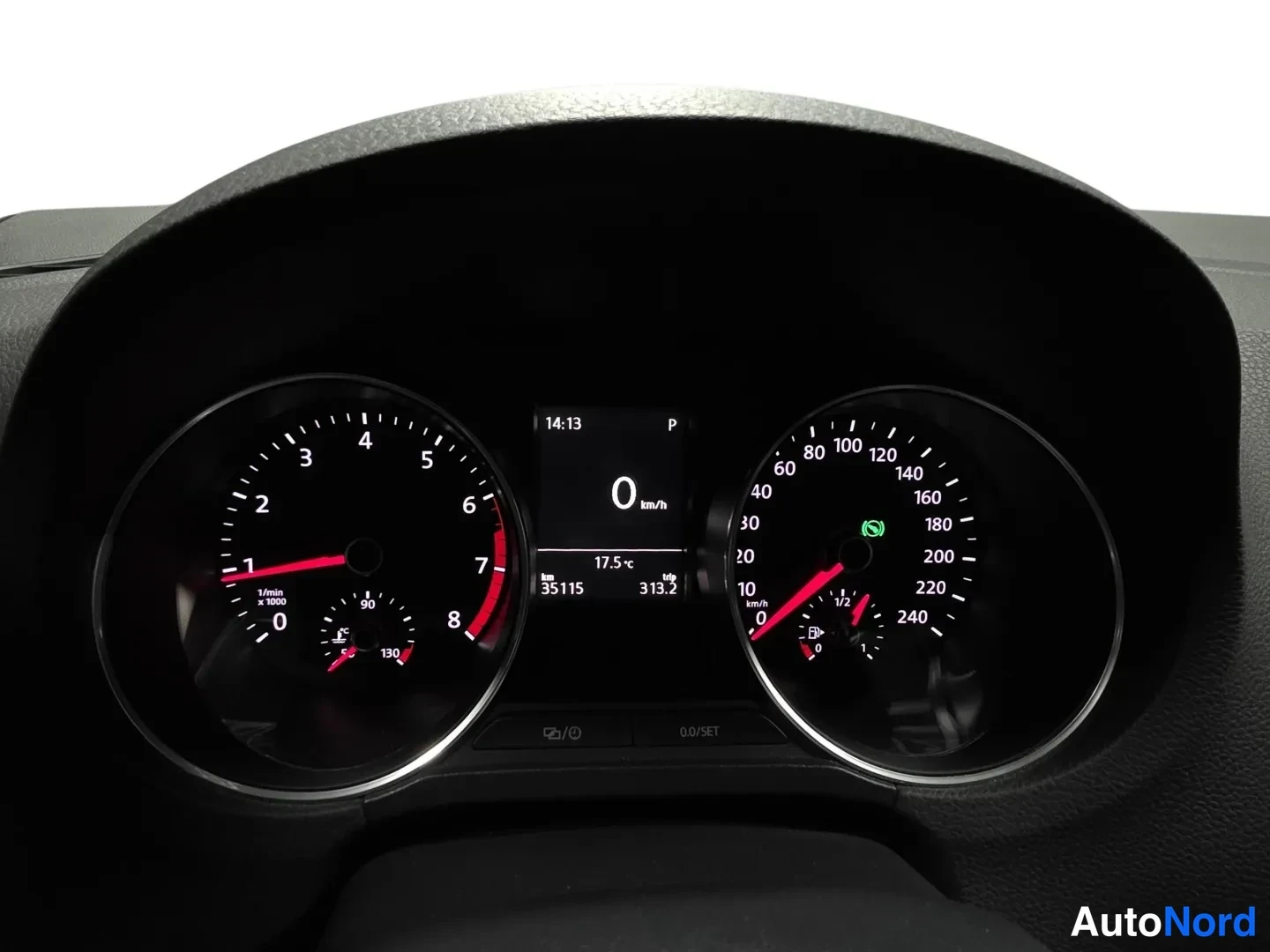 Valkoinen Volkswagen Polo 2017, yksityiskohta, kuva 14