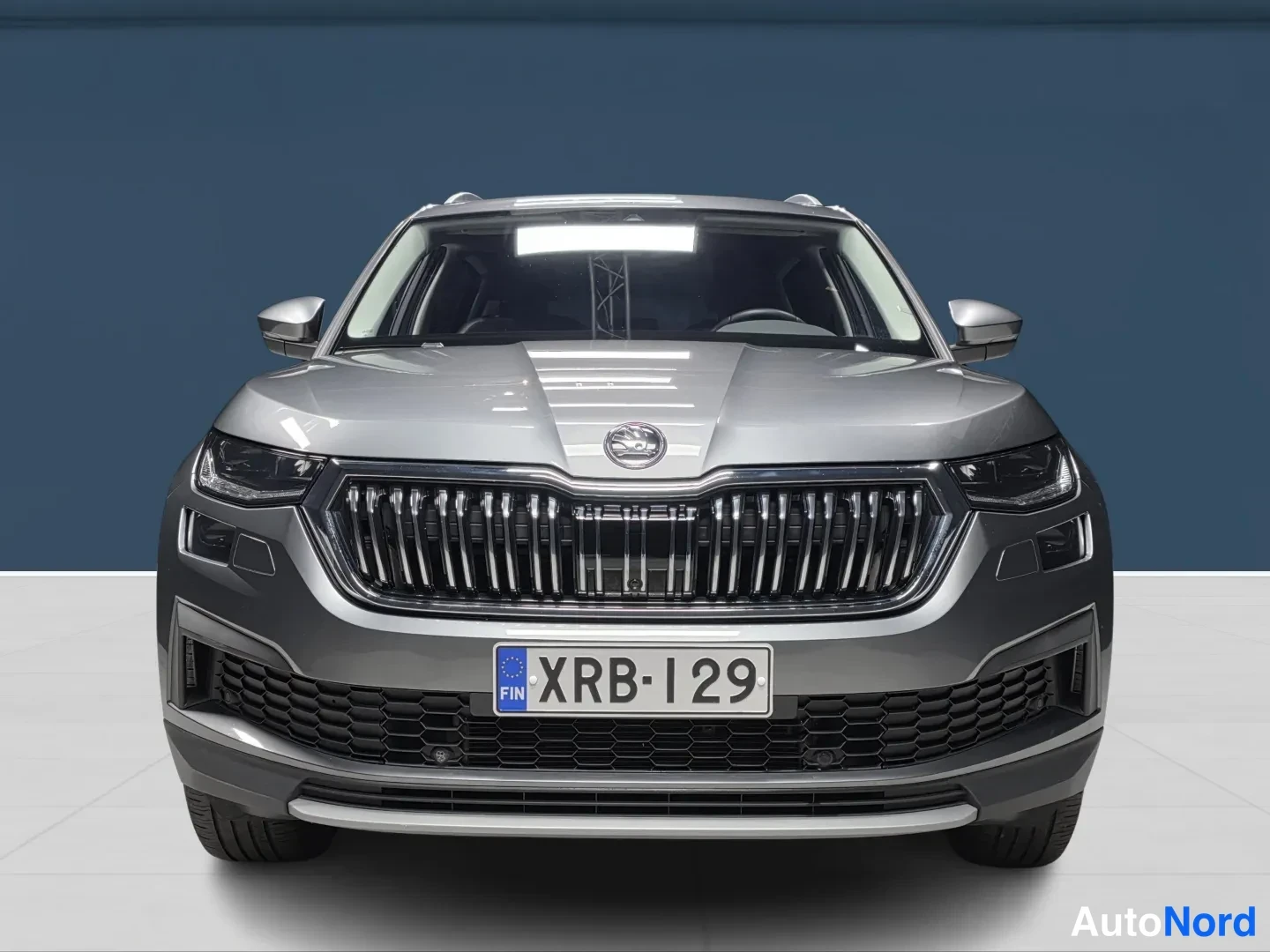 Harmaa Skoda Kodiaq 2022, edestä, kuva 3