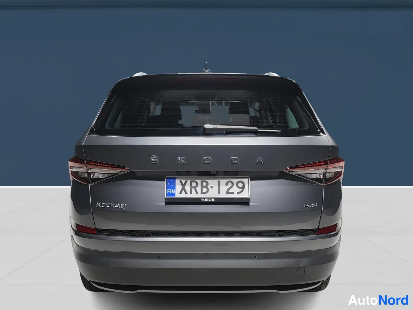 Harmaa Skoda Kodiaq 2022, takaa, kuva 7