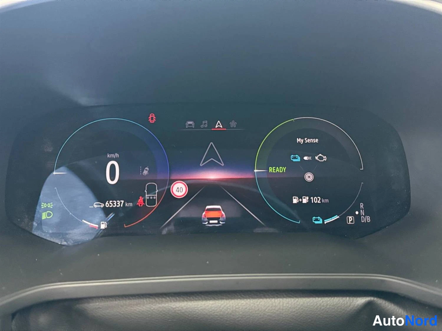 Musta Renault Captur E-TECH Plug-in hybrid 2021, yksityiskohta, kuva 16