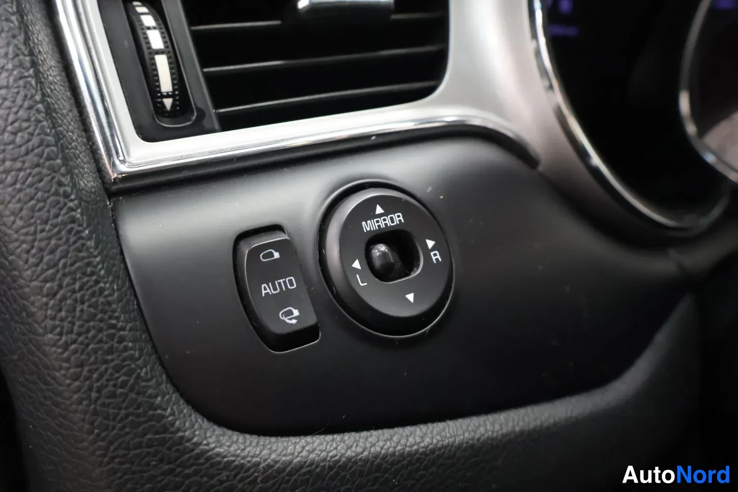 Hopea Kia Ceed 2016, yksityiskohta, kuva 14