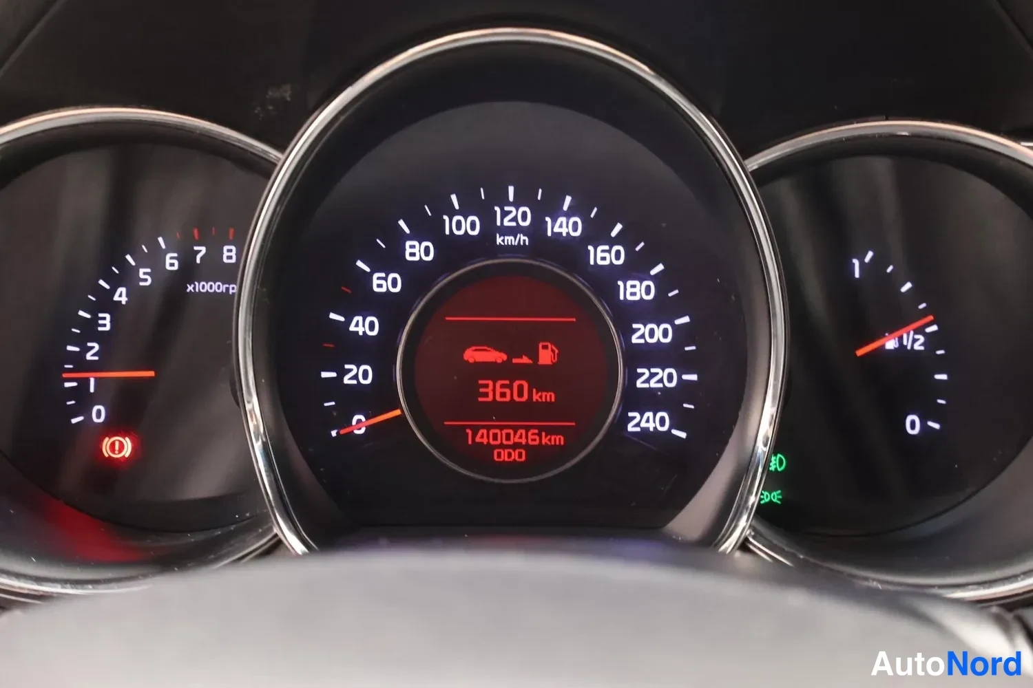 Hopea Kia Ceed 2016, yksityiskohta, kuva 16