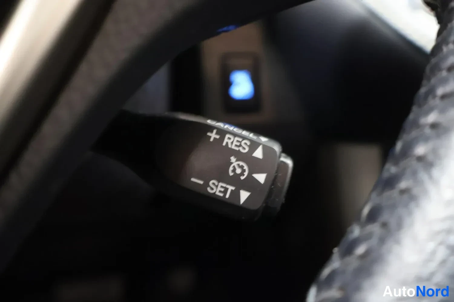Musta Toyota RAV4 2013, yksityiskohta, kuva 23