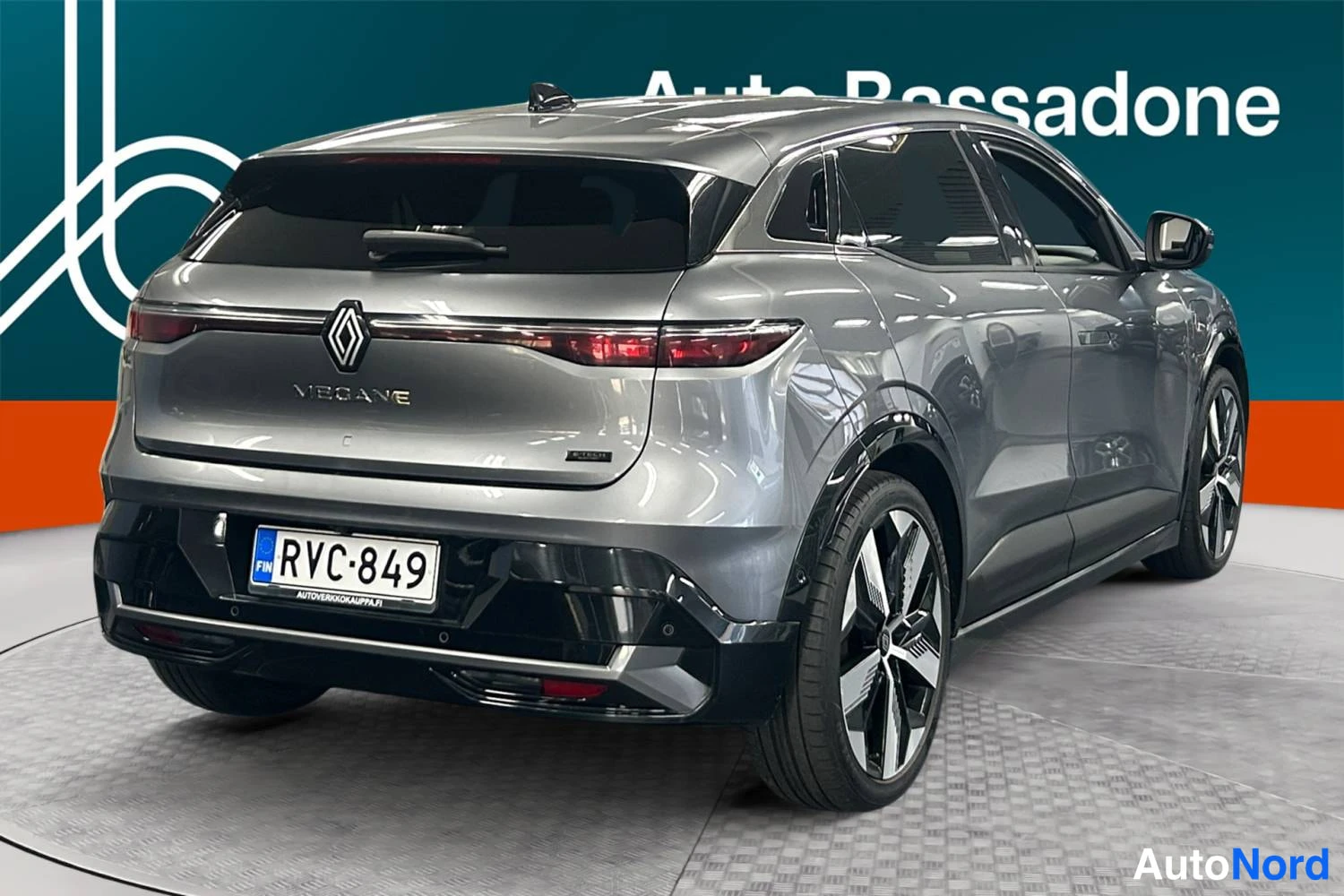 Hopea Renault Megane E-Tech electric 2023, takaviisto, kuva 6