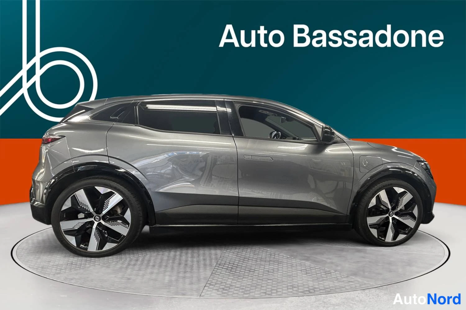 Hopea Renault Megane E-Tech electric 2023, sivulta, kuva 5