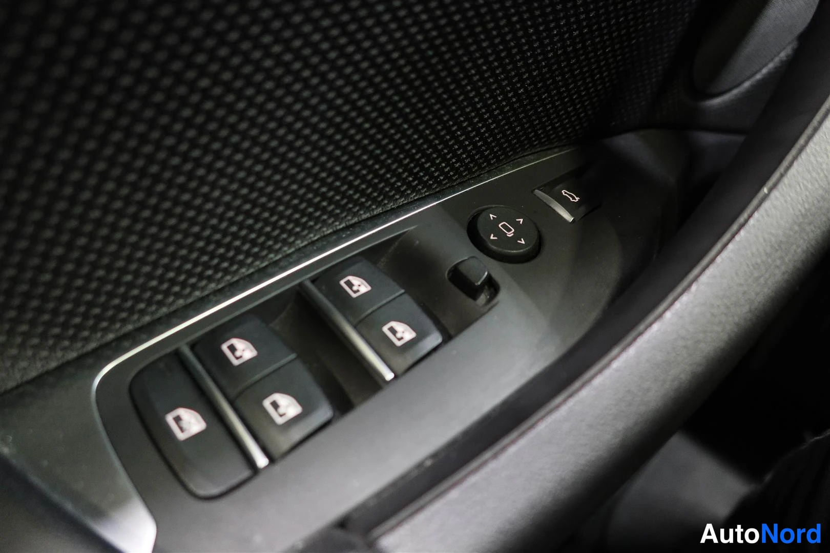 Musta BMW X3 2018, yksityiskohta, kuva 21