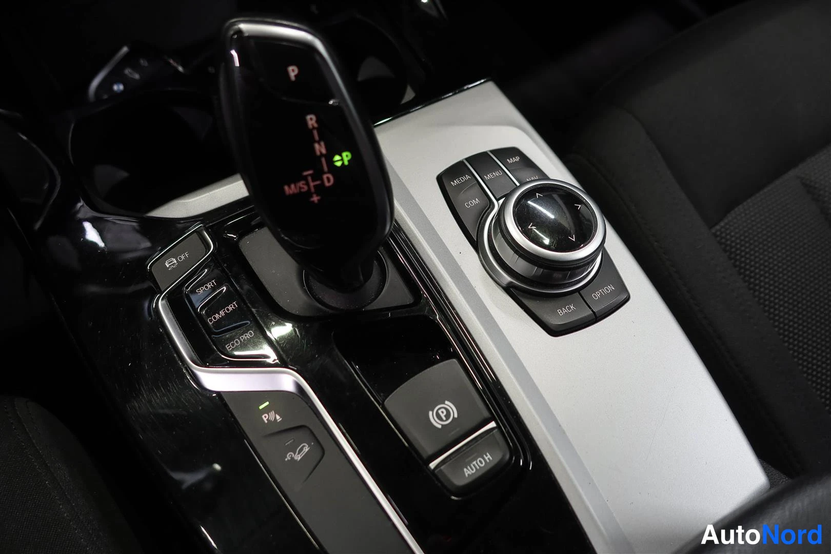 Musta BMW X3 2018, yksityiskohta, kuva 25