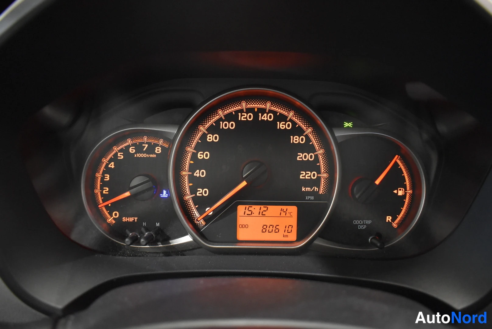 Ruskea Toyota Yaris 2017, yksityiskohta, kuva 14