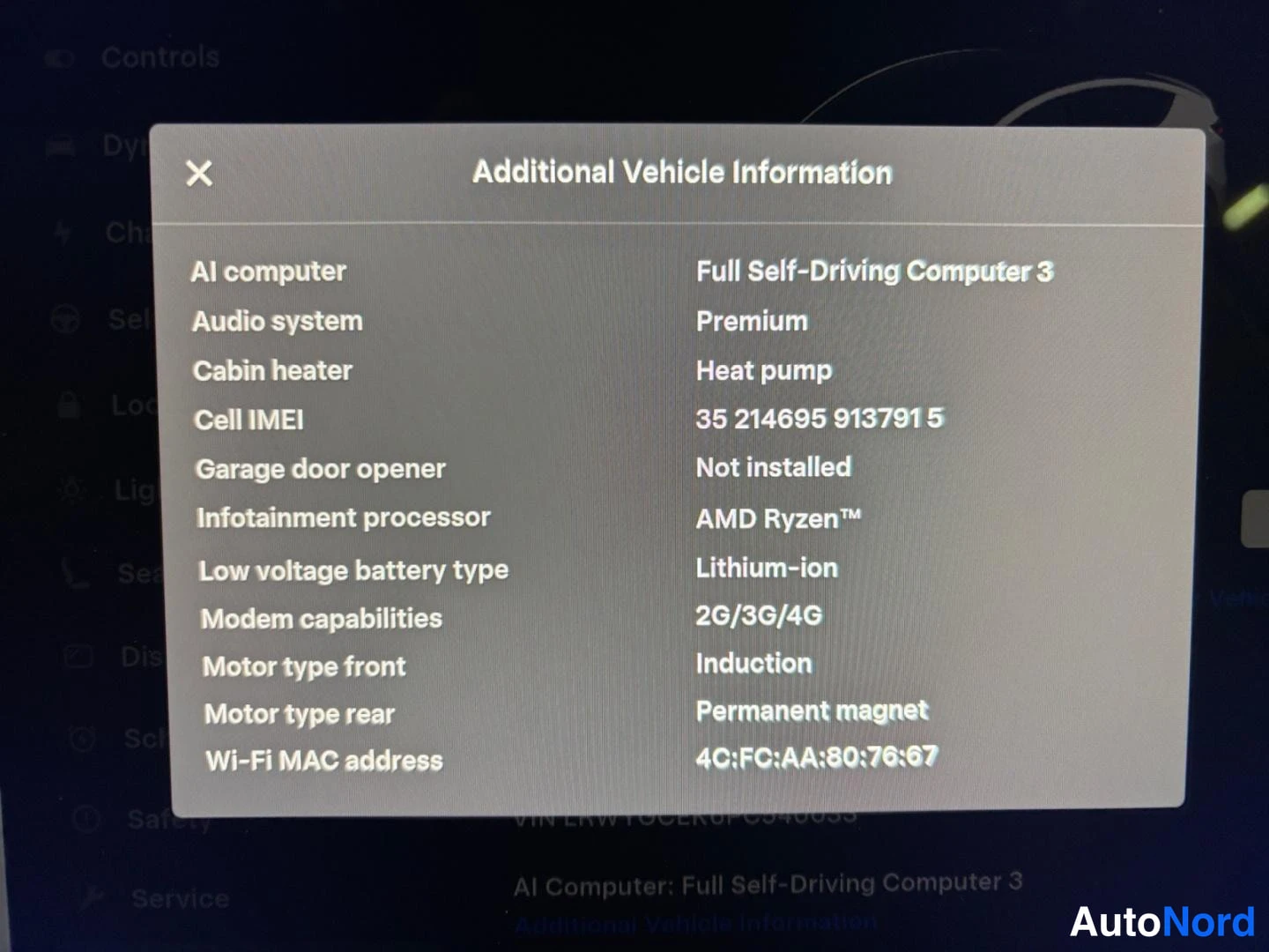 Valkoinen Tesla Model Y 2022, kuva 9