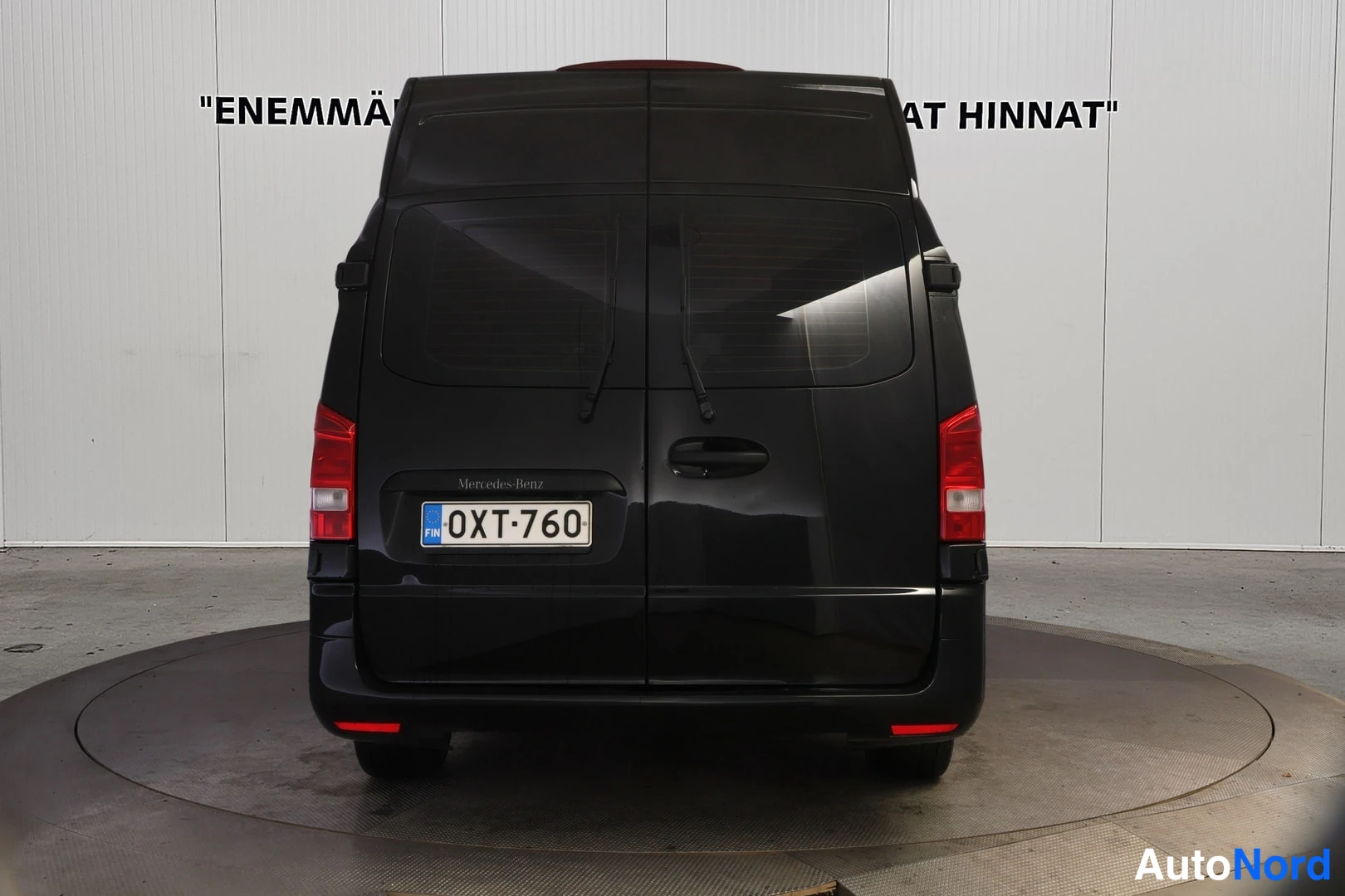 Musta Mercedes-Benz Vito 116 CDI 2020, takaa, kuva 6