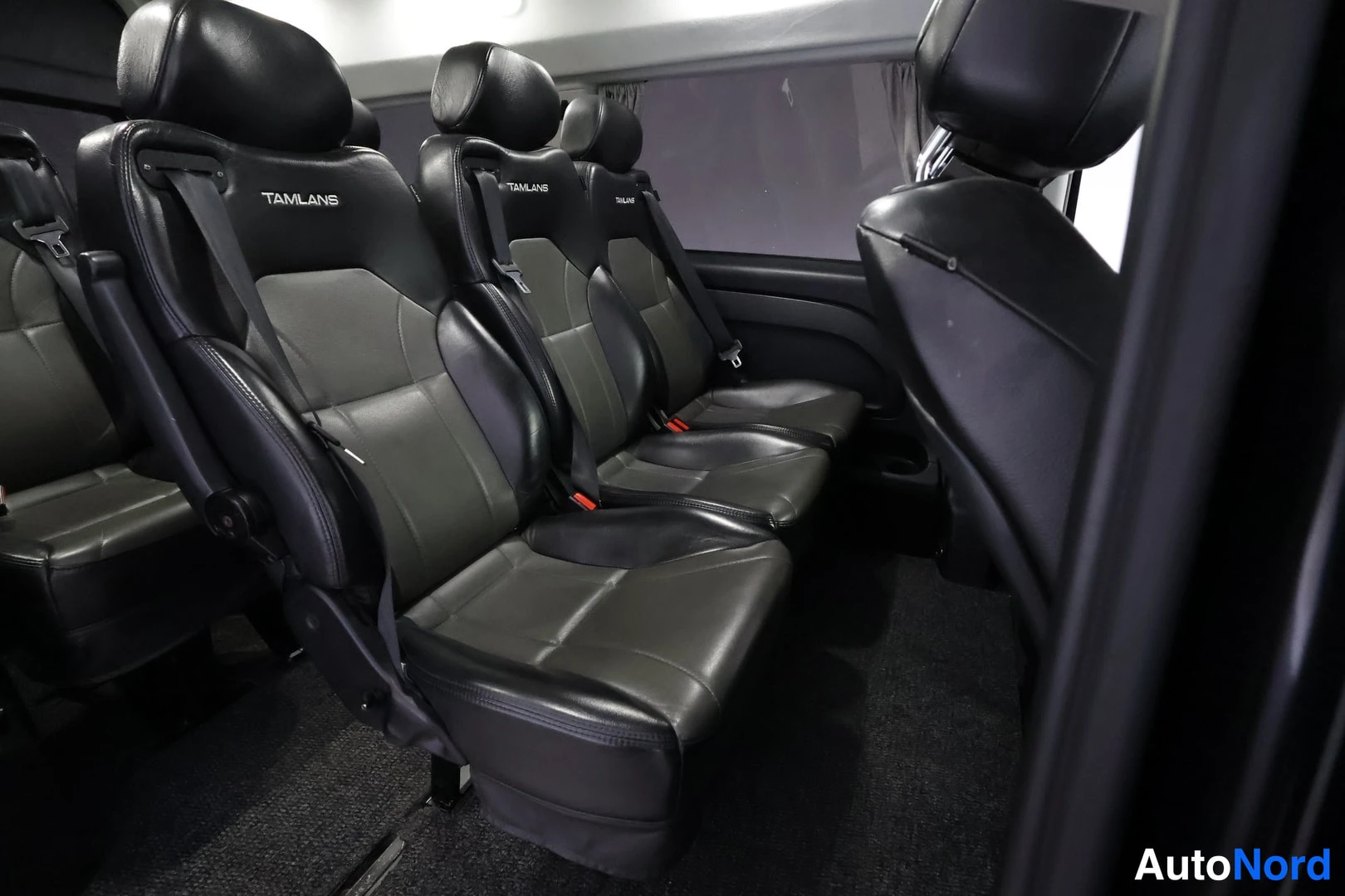Musta Mercedes-Benz Vito 116 CDI 2020, takaistuimet, kuva 22