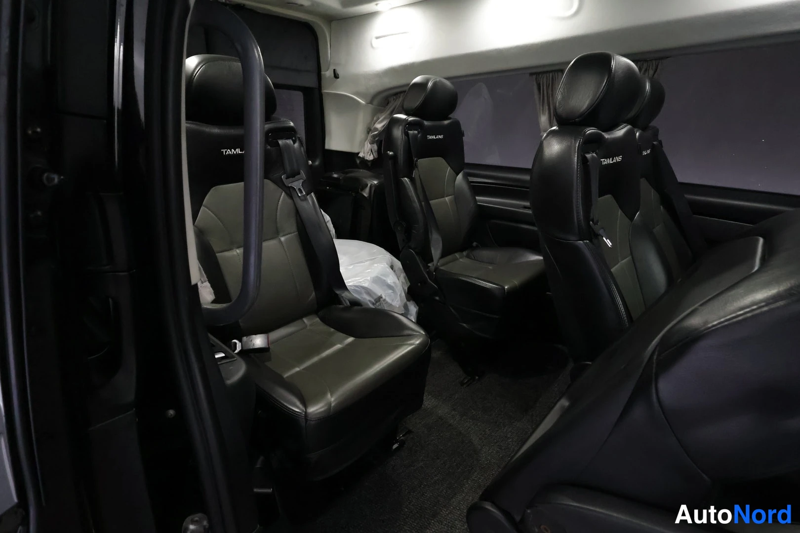Musta Mercedes-Benz Vito 116 CDI 2020, takaistuimet, kuva 23