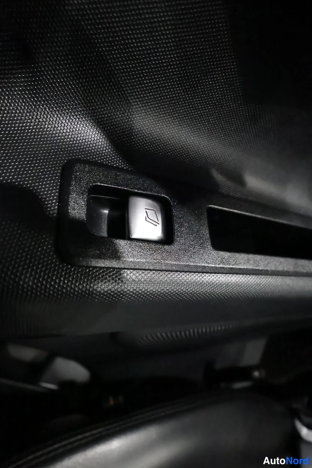 Musta Mercedes-Benz Vito 116 CDI 2020, yksityiskohta, kuva 30