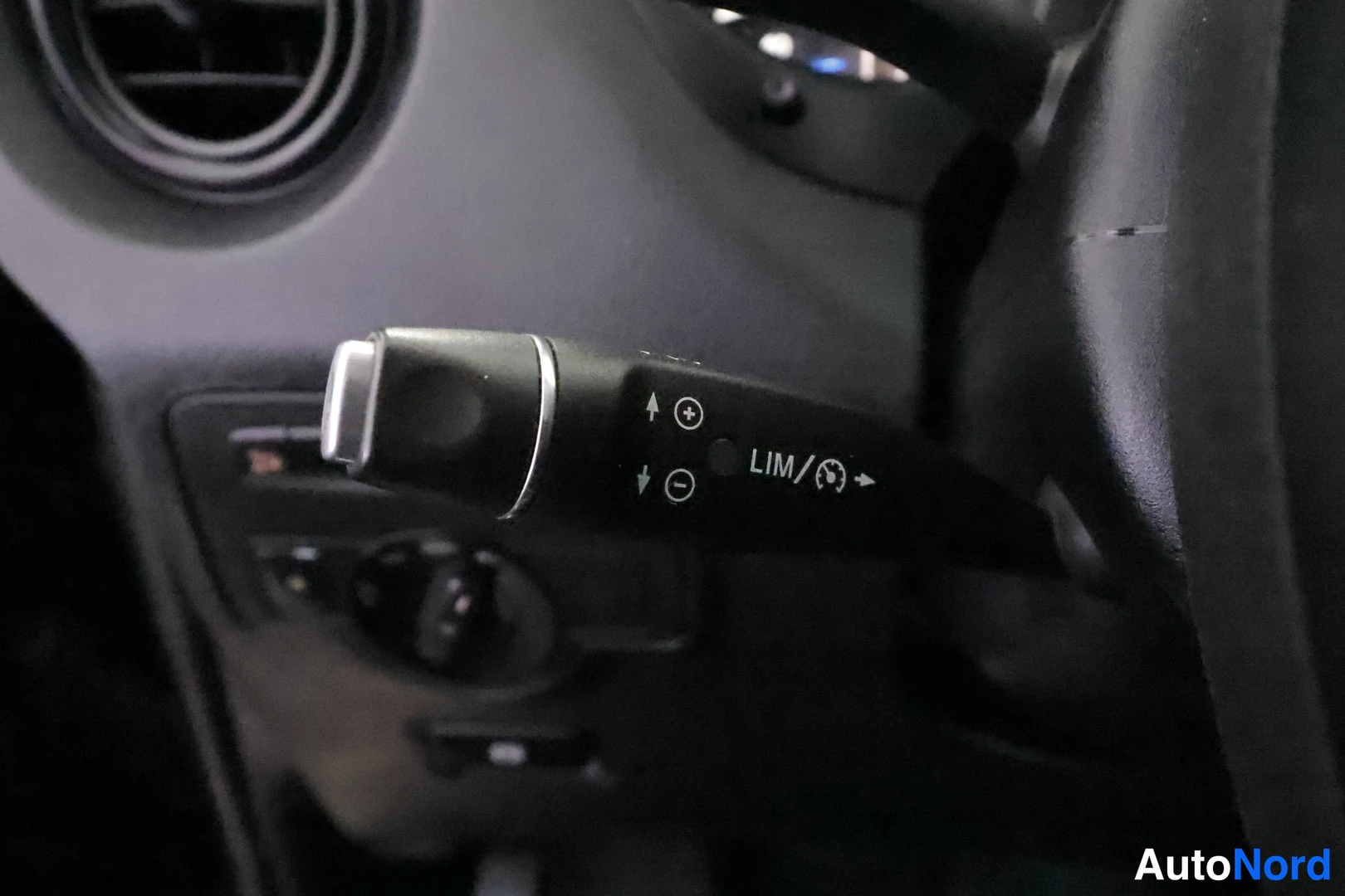 Musta Mercedes-Benz Vito 116 CDI 2020, yksityiskohta, kuva 36