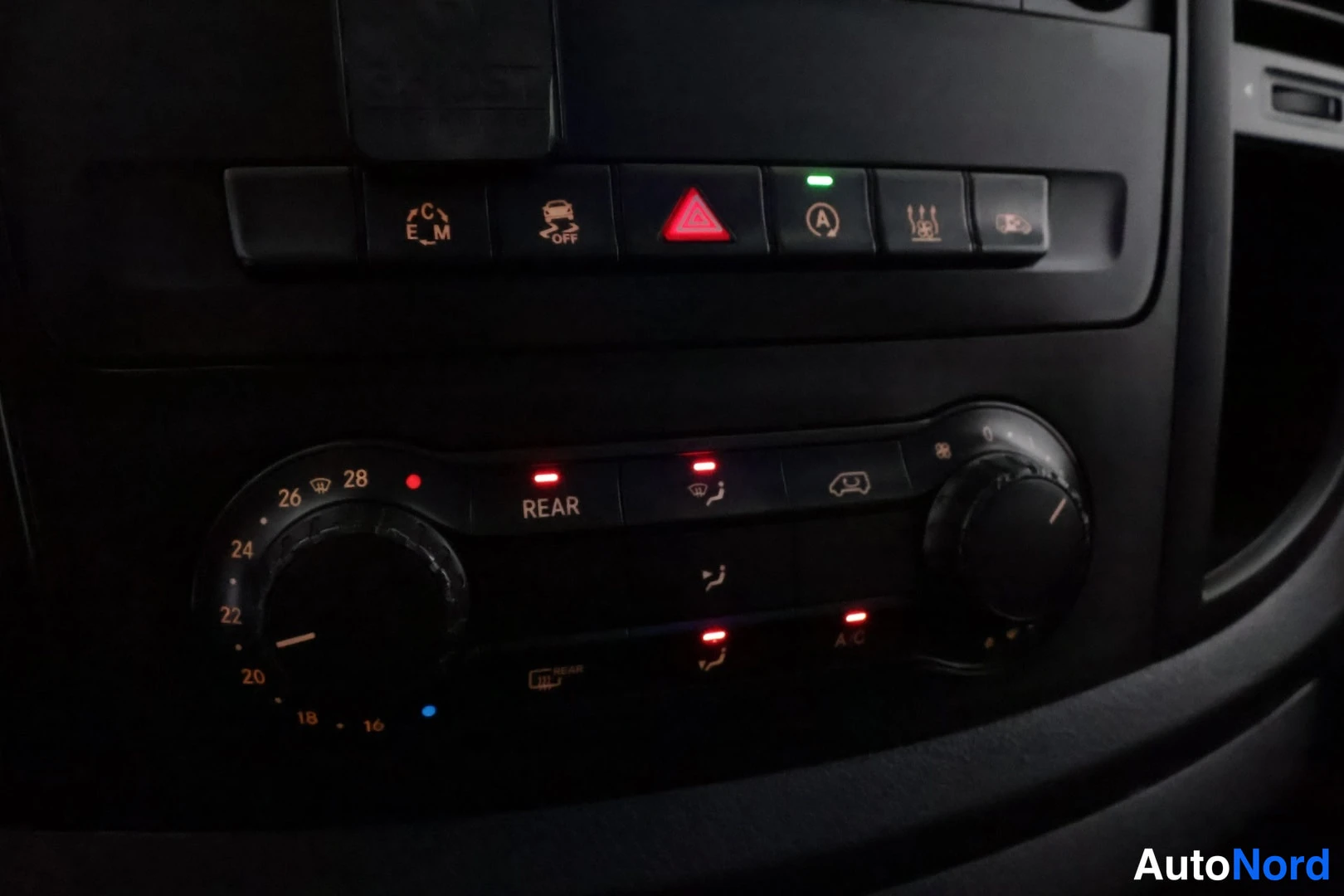 Musta Mercedes-Benz Vito 116 CDI 2020, yksityiskohta, kuva 38