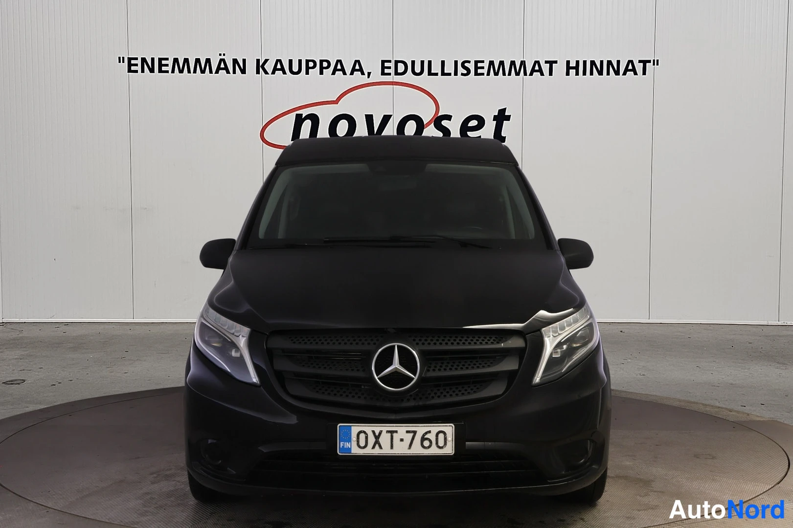 Musta Mercedes-Benz Vito 116 CDI 2020, edestä, kuva 3